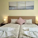 Nest2