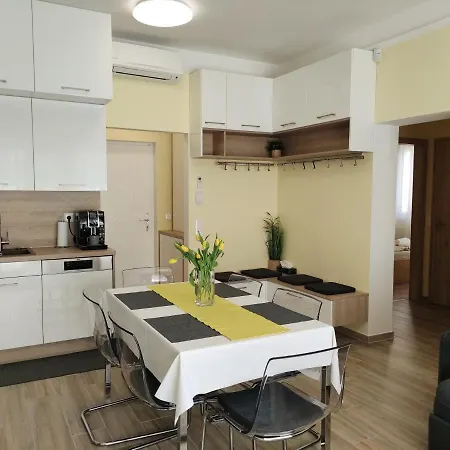 Apartment Nest2 *